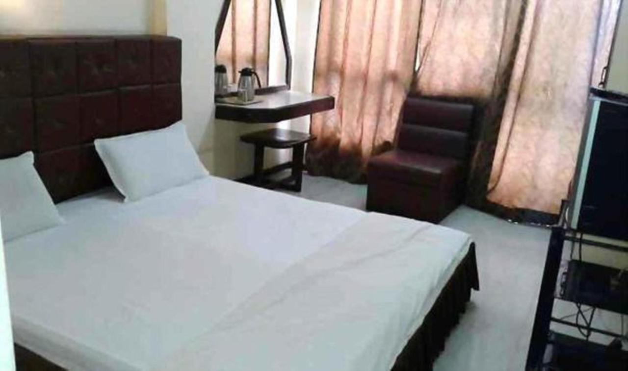 Hotel Shivalik Goldbhopal Buitenkant foto