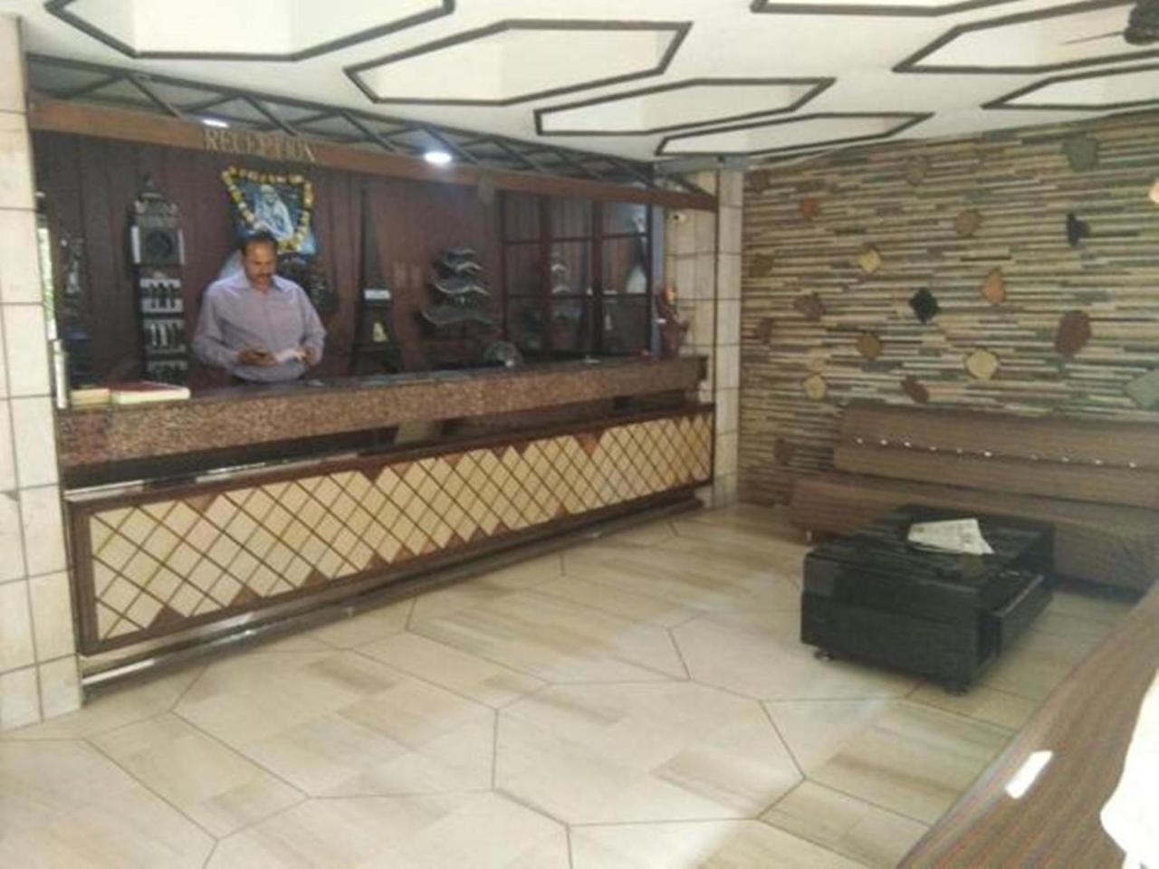 Hotel Shivalik Goldbhopal Buitenkant foto